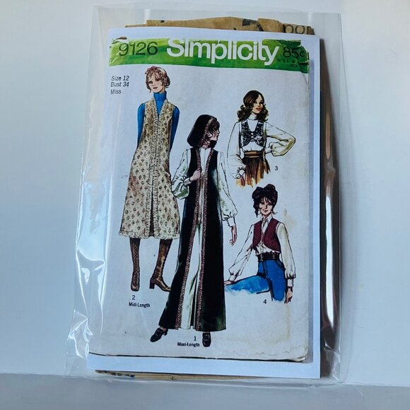 1970s Set of Vests with Hood Sewing Pattern Simplicity 9126 NO ENVELOPE Size 12 - Picture 2 of 7